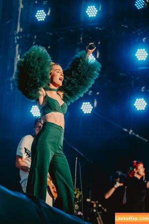 Pommelien Thijs фото #0056