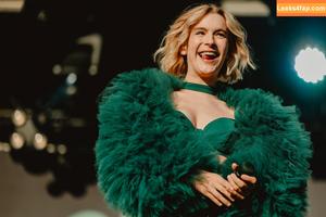 Pommelien Thijs фото #0066