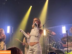 Pommelien Thijs фото #0095