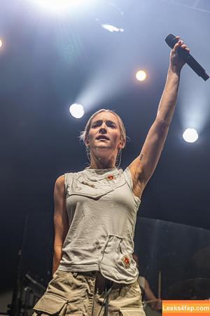 Pommelien Thijs фото #0146