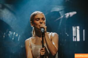 Pommelien Thijs photo #0153