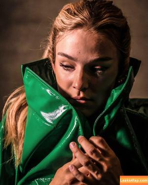 Pommelien Thijs photo #0175