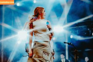 Pommelien Thijs photo #0224