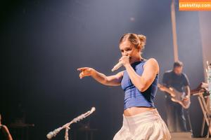 Pommelien Thijs photo #0529