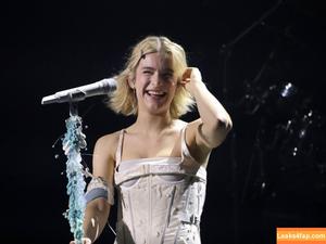 Pommelien Thijs photo #0582