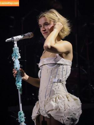 Pommelien Thijs photo #0588