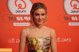 Pommelien Thijs photo #0598