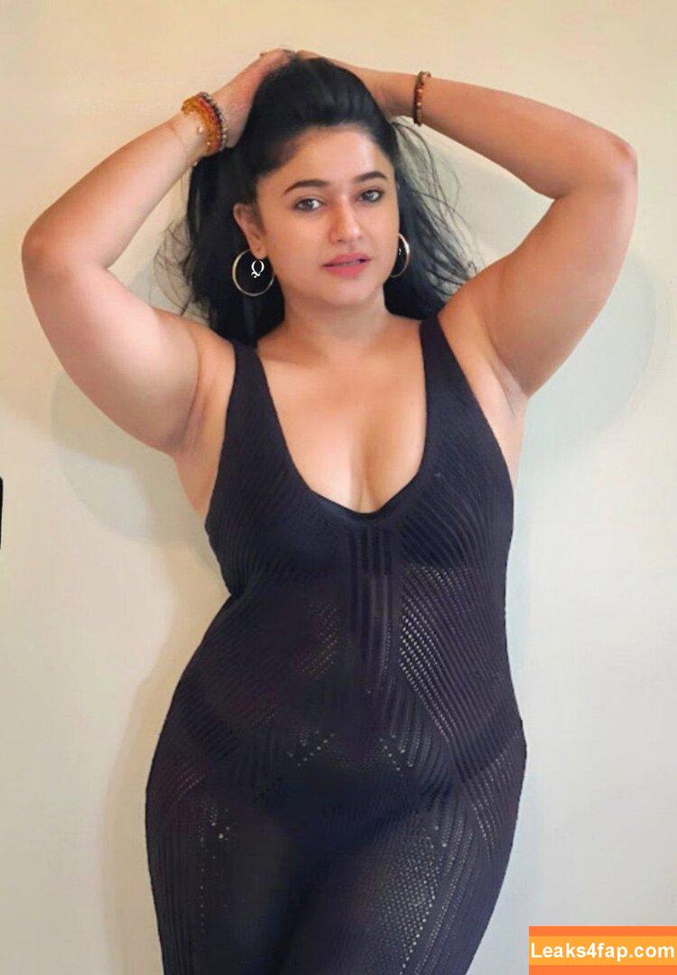 Poonam Bajwa /  leaked photo photo #0004