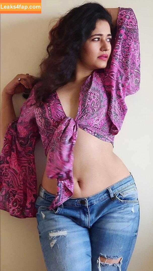 Poonam Bajwa /  leaked photo photo #0011