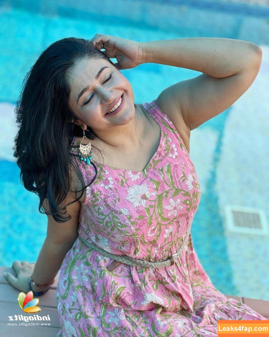 Poonam Bajwa /  leaked photo photo #0016