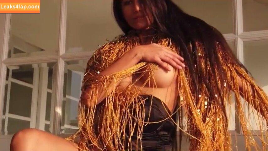 Poonam Pandey / Indian Goddess / iPoonampandey leaked photo photo #0376