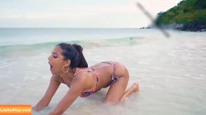 Poonam Pandey фото #0009