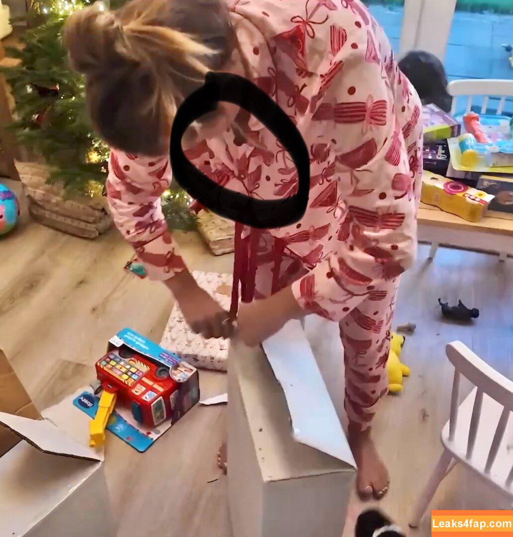 Poppyhollins free leaks