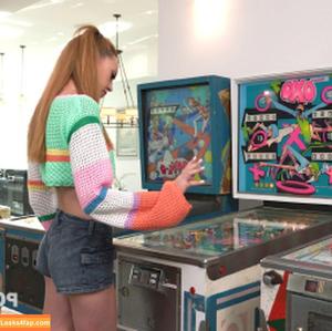 PornWorld photo #0175