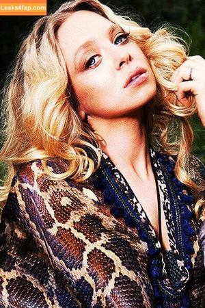 Portia Doubleday фото #0012