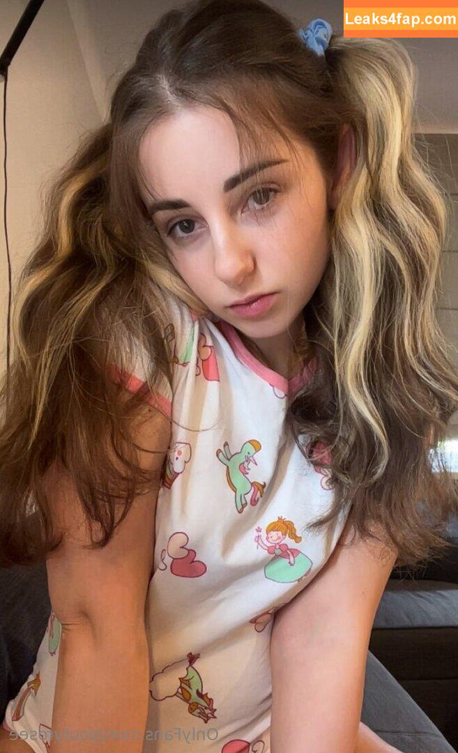 poutyrosee / pouty__official leaked photo photo #0063