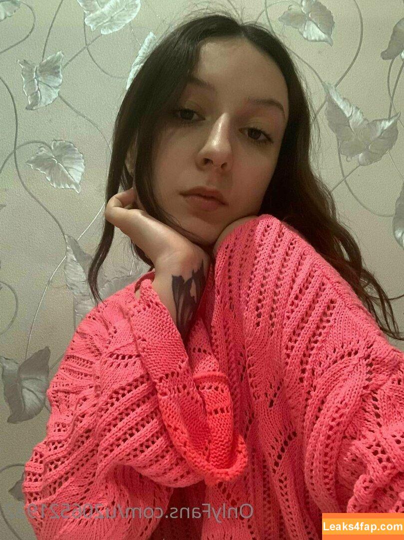 pppoisonnnivy / liz_05_dixson leaked photo photo #0011
