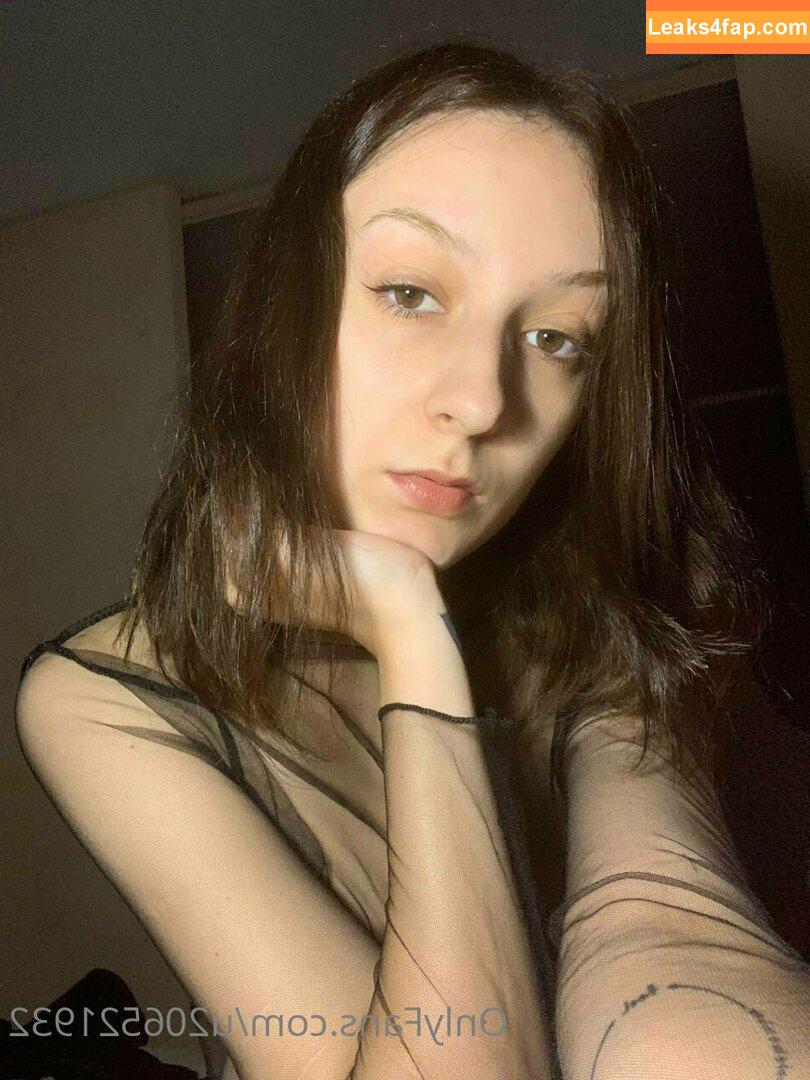 pppoisonnnivy / liz_05_dixson leaked photo photo #0017