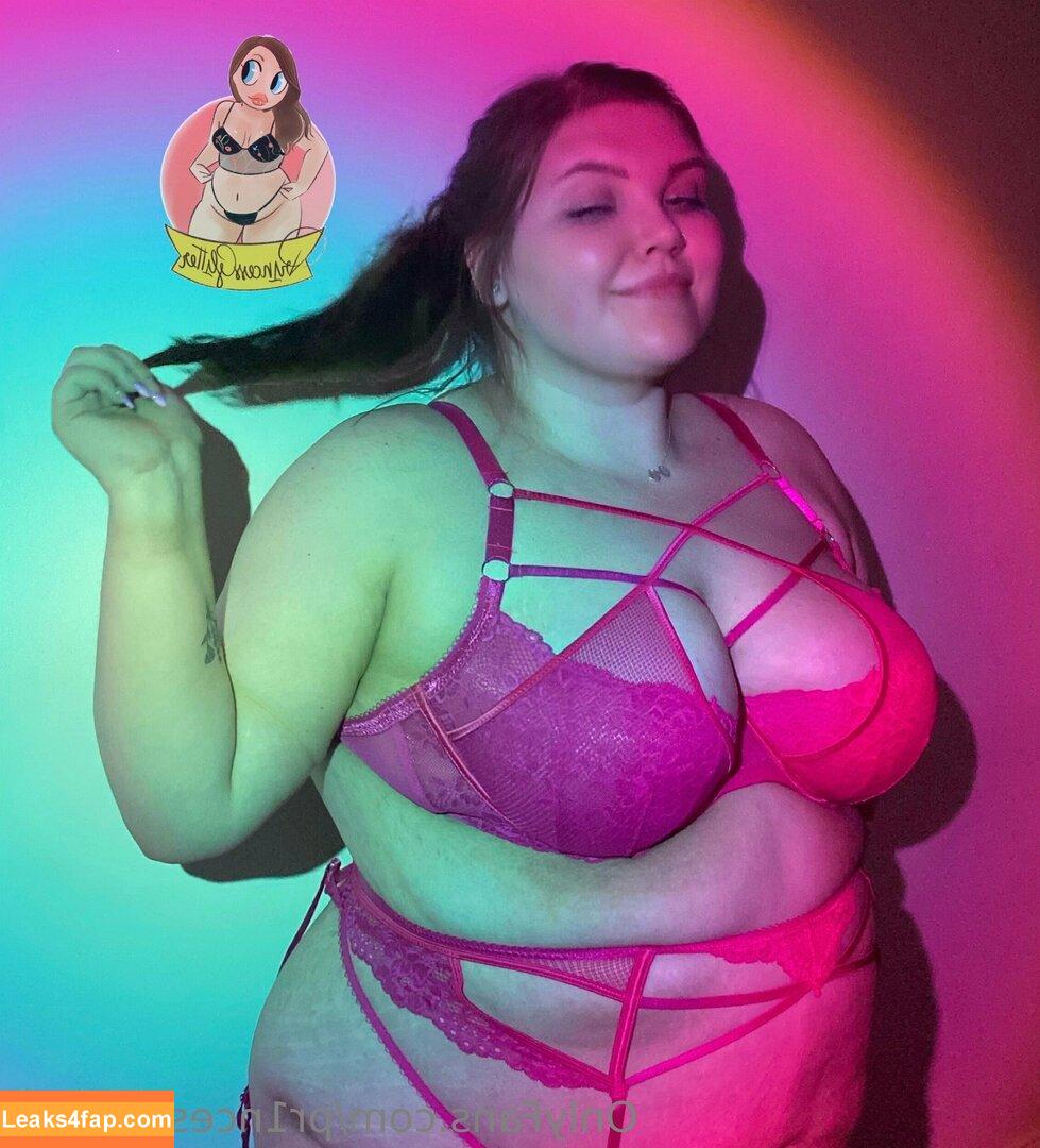 pr1ncessgl1tterfree / missamerrrickaa leaked photo photo #0050