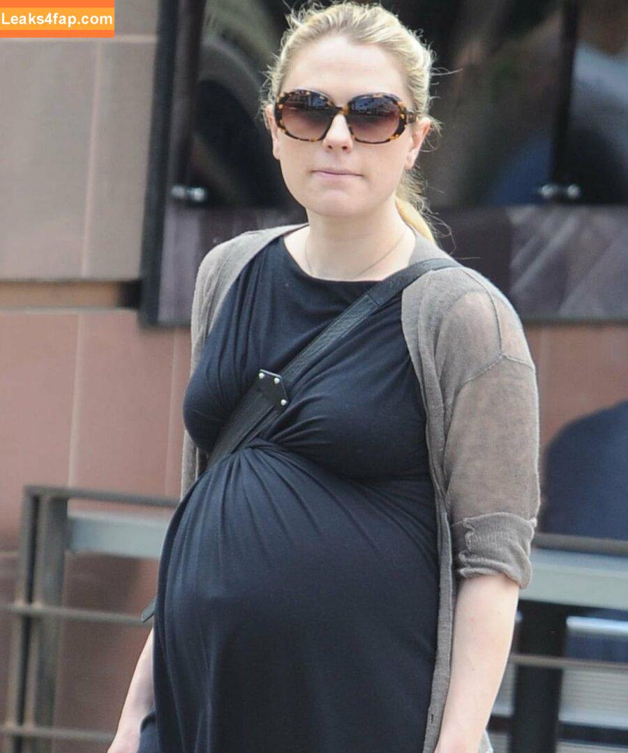 Pregnant Celebs / pregnant.celebrities слитое фото фото #0020