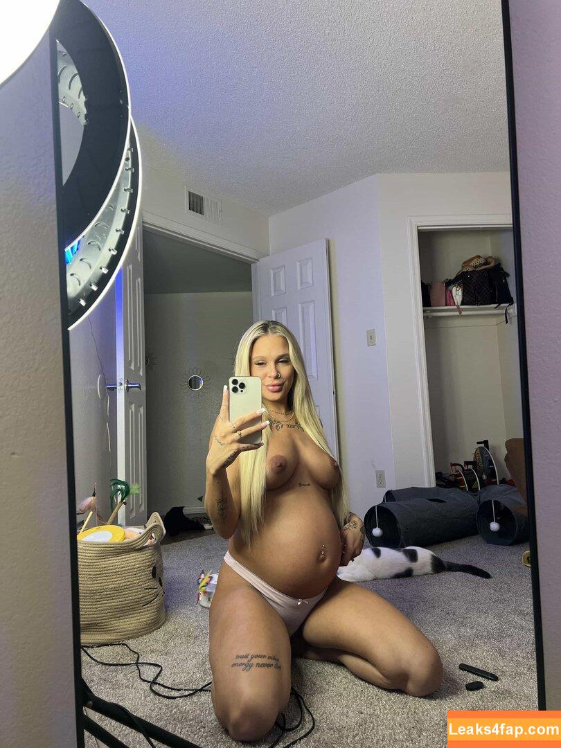 Pregnant Princess Exclusive / georgannejohnson_ / https: / pregprincessexclusive leaked photo photo #0030