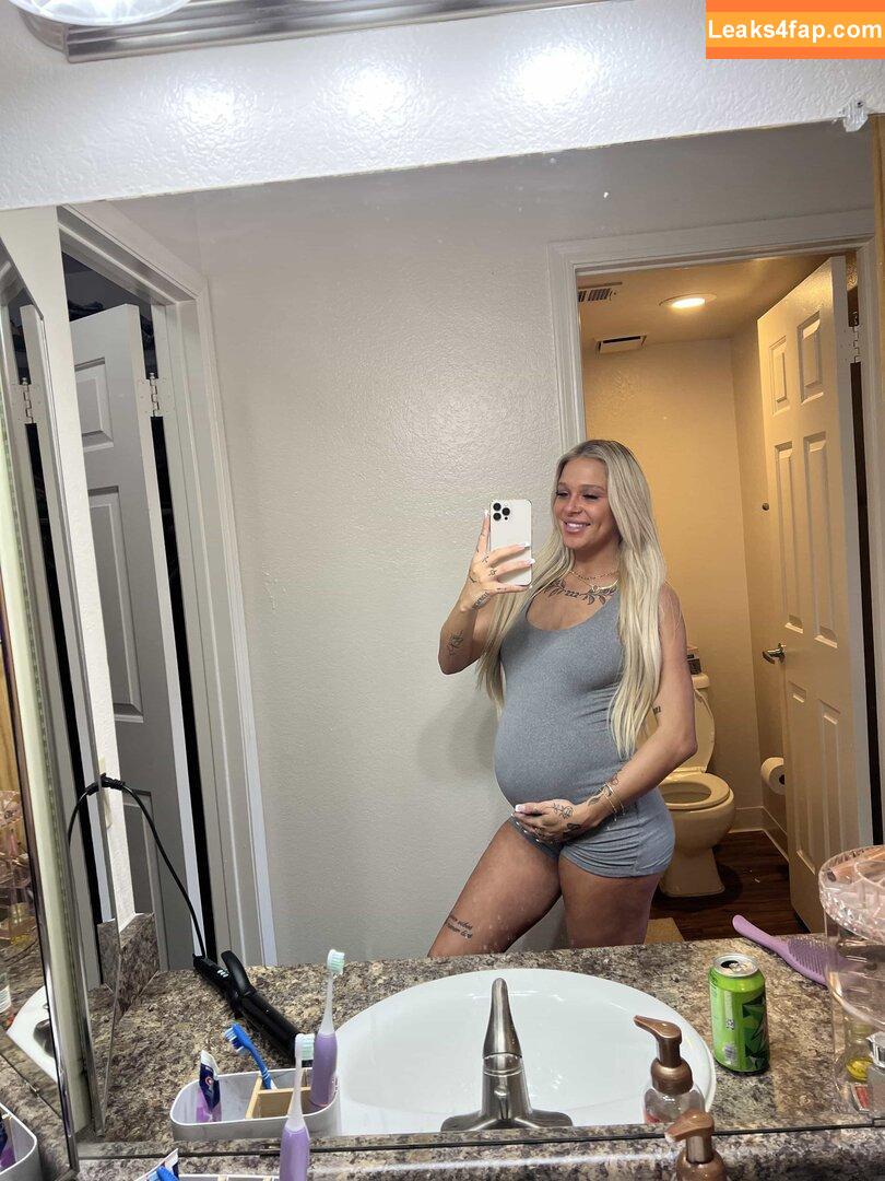 Pregnant Princess Exclusive / georgannejohnson_ / https: / pregprincessexclusive leaked photo photo #0031