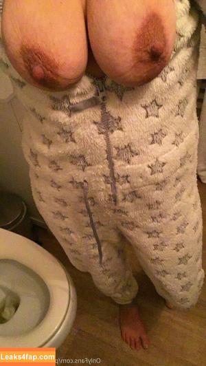 pregnant-step-sister photo #0026