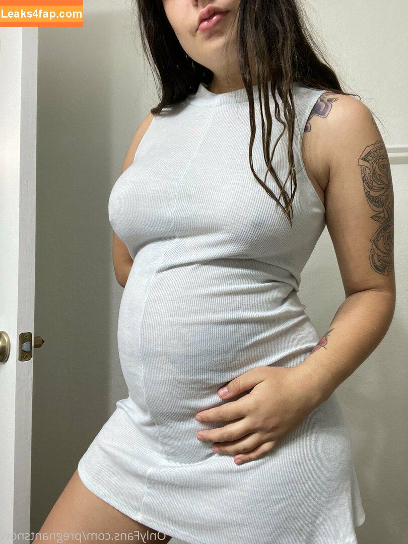 pregnantsnow /  leaked photo photo #0050
