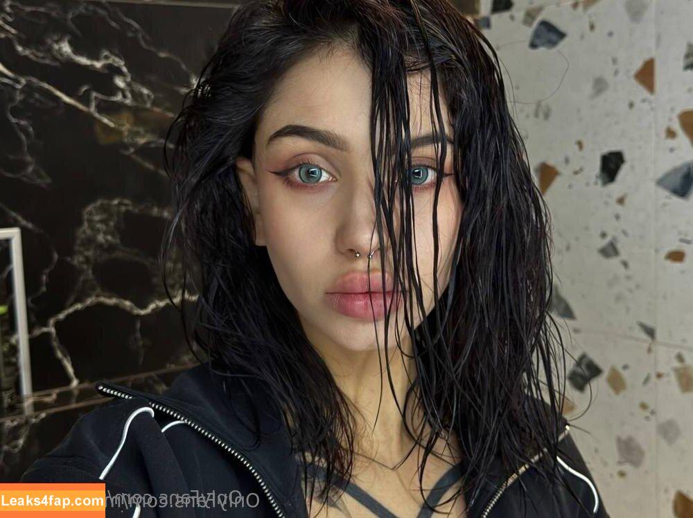 pretty_iren / pretty.iren leaked photo photo #0104