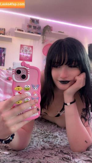 prettywhenpossessed photo #0002