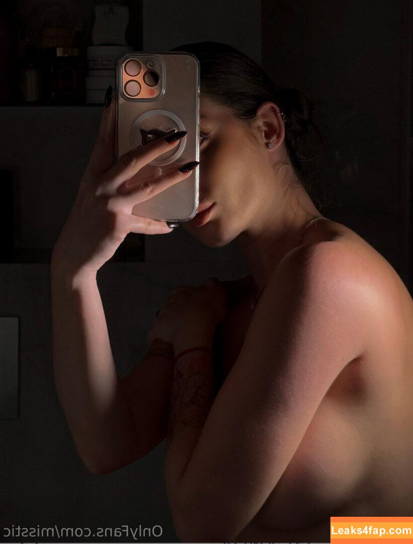 pretylittlething / Julia / prettylittlething leaked photo photo #0235