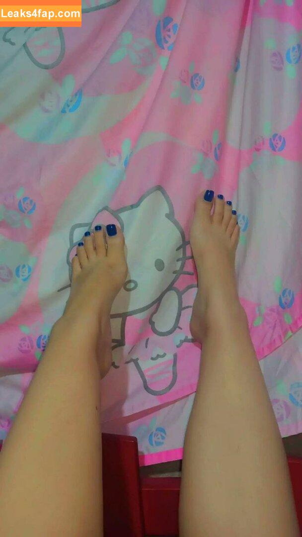Prii_feet / amorafeet / jenniferfeet leaked photo photo #0042