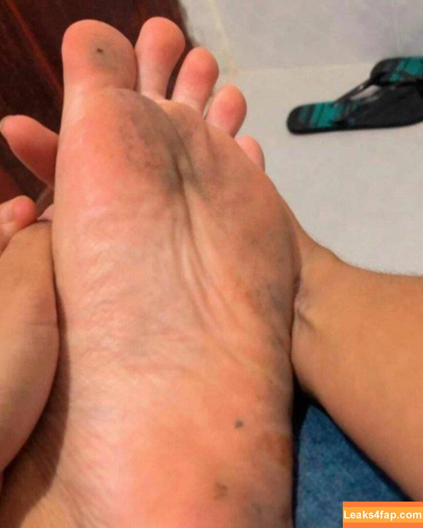 Prii_feet / amorafeet / jenniferfeet leaked photo photo #0111