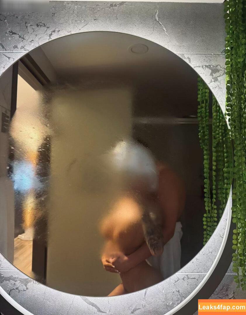 Princess Léonie Alwine / princessleoonie leaked photo photo #0177