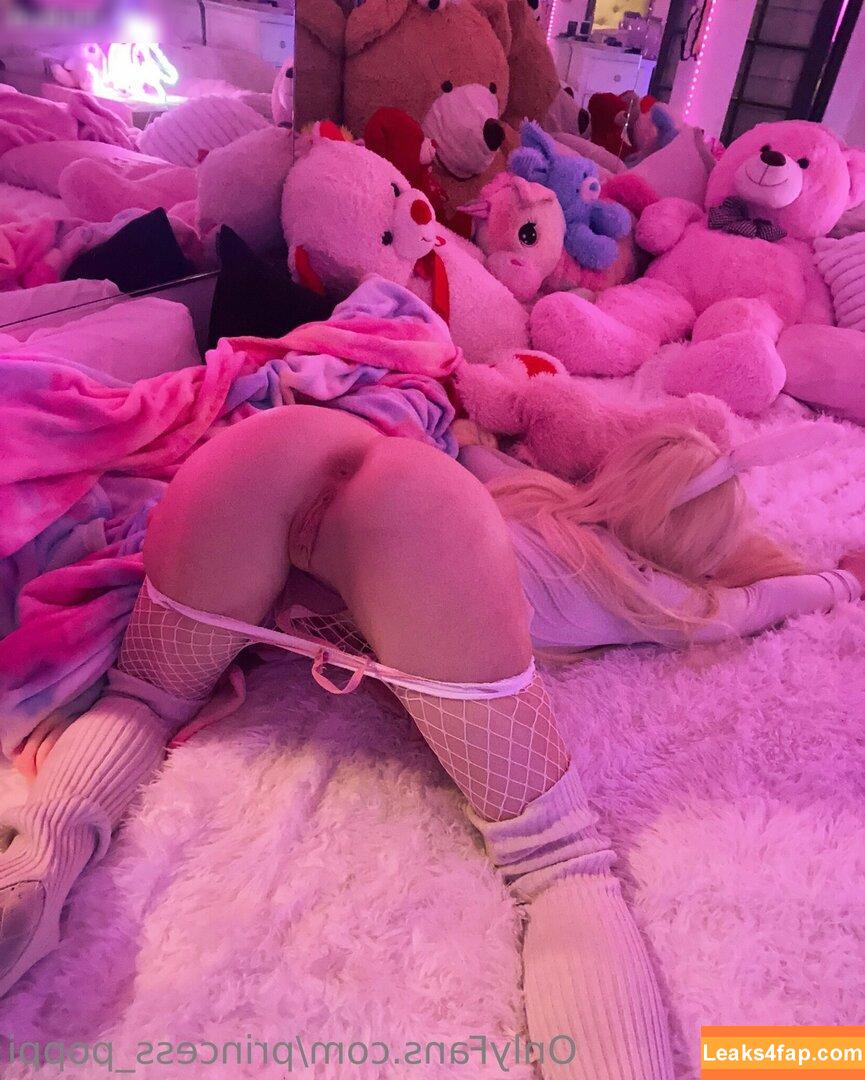 Princess_Poppi / Poppidoux / daisywaifufree / princess_poppy_vt leaked photo photo #0330