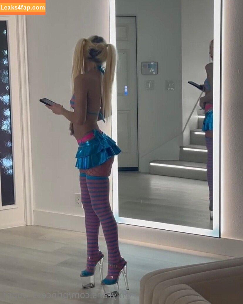 Princess_Poppi / Poppidoux / daisywaifufree / princess_poppy_vt leaked photo photo #0332
