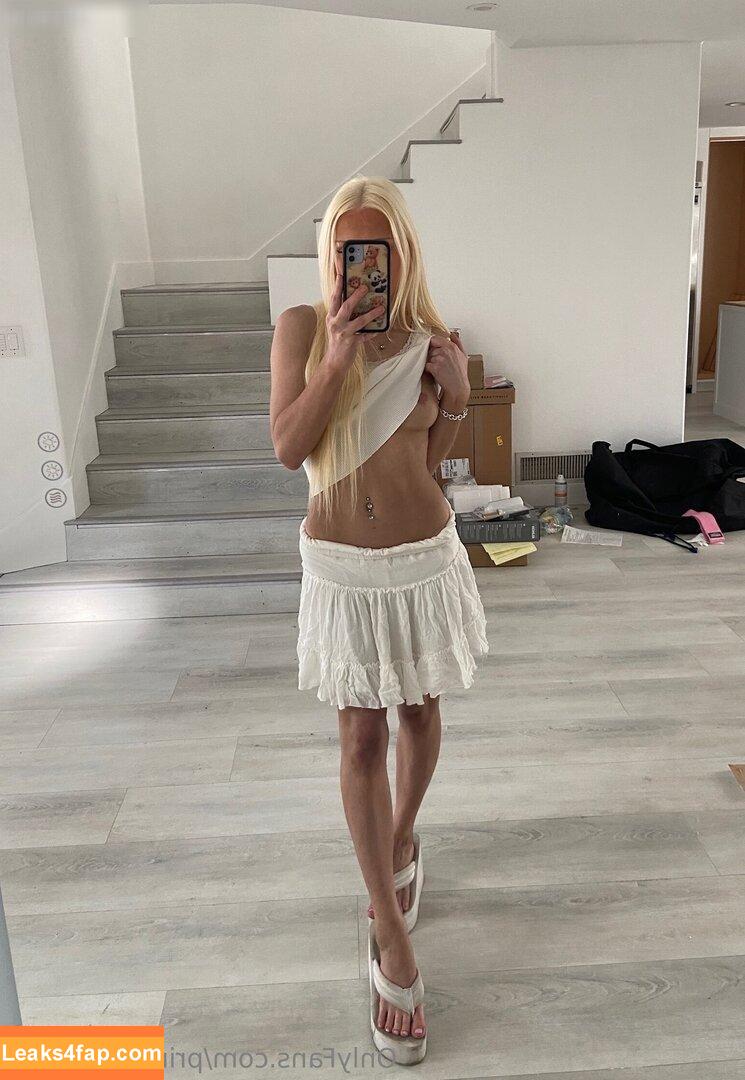 Princess_Poppi / Poppidoux / daisywaifufree / princess_poppy_vt leaked photo photo #0335