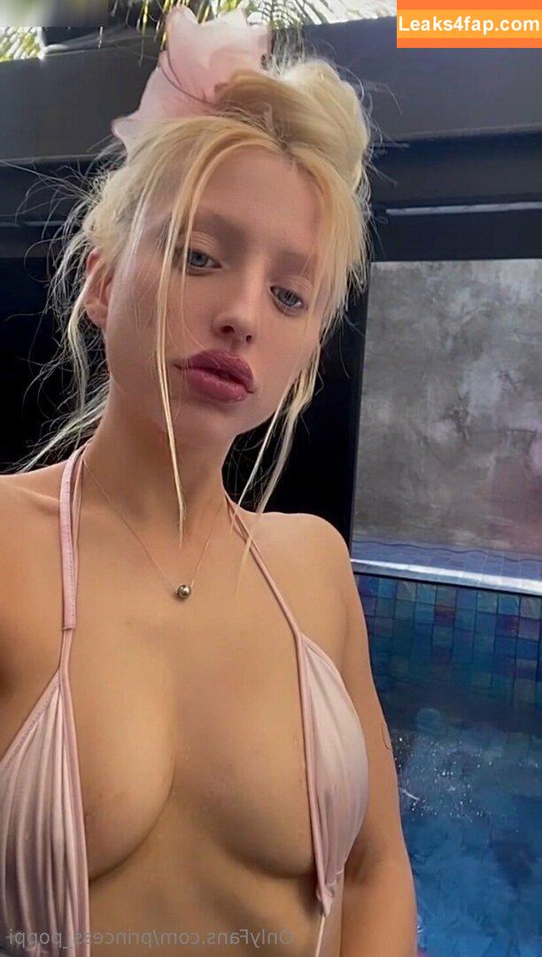 Princess_Poppi / Poppidoux / daisywaifufree / princess_poppy_vt leaked photo photo #0366