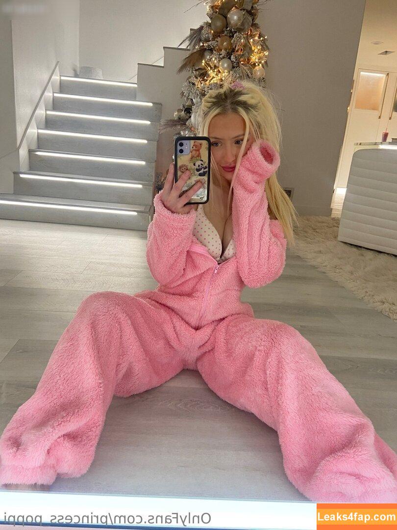 Princess_Poppi / Poppidoux / daisywaifufree / princess_poppy_vt leaked photo photo #0371