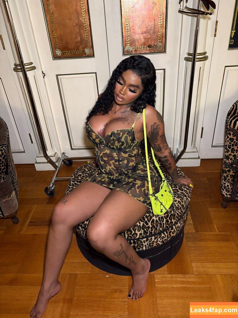 Princesslola333 / ii333a / princesslaura333 leaked photo photo #0004