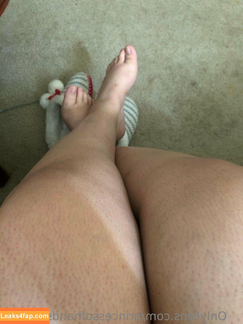 princessofhandsandfeet / princess_feet_37 leaked photo photo #0049