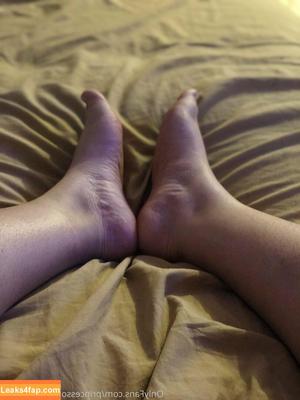 princessofhandsandfeet photo #0061