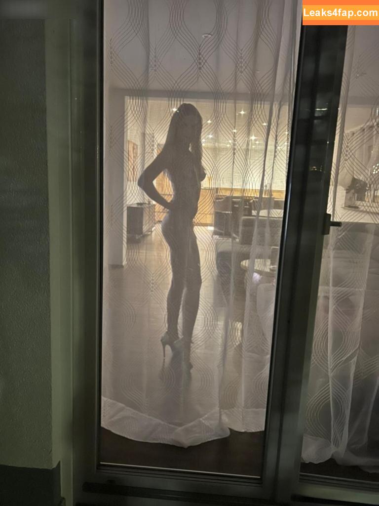 Prinzessin Irina Killerbraut / anikigirl777 / xi._xiiiina leaked photo photo #0107