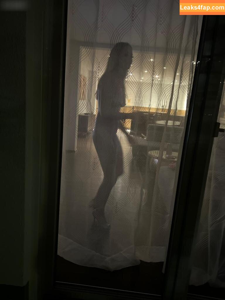 Prinzessin Irina Killerbraut / anikigirl777 / xi._xiiiina leaked photo photo #0114