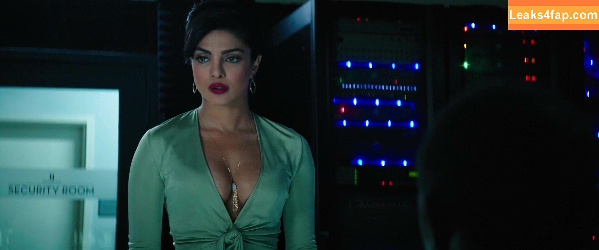 Priyanka Chopra / officialsherlynchopra / priyankachopra leaked photo photo #0017
