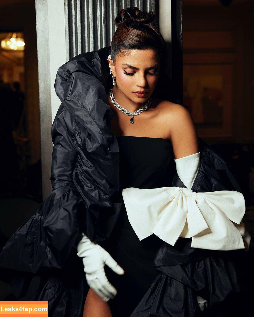 Priyanka Chopra / officialsherlynchopra / priyankachopra leaked photo photo #0034