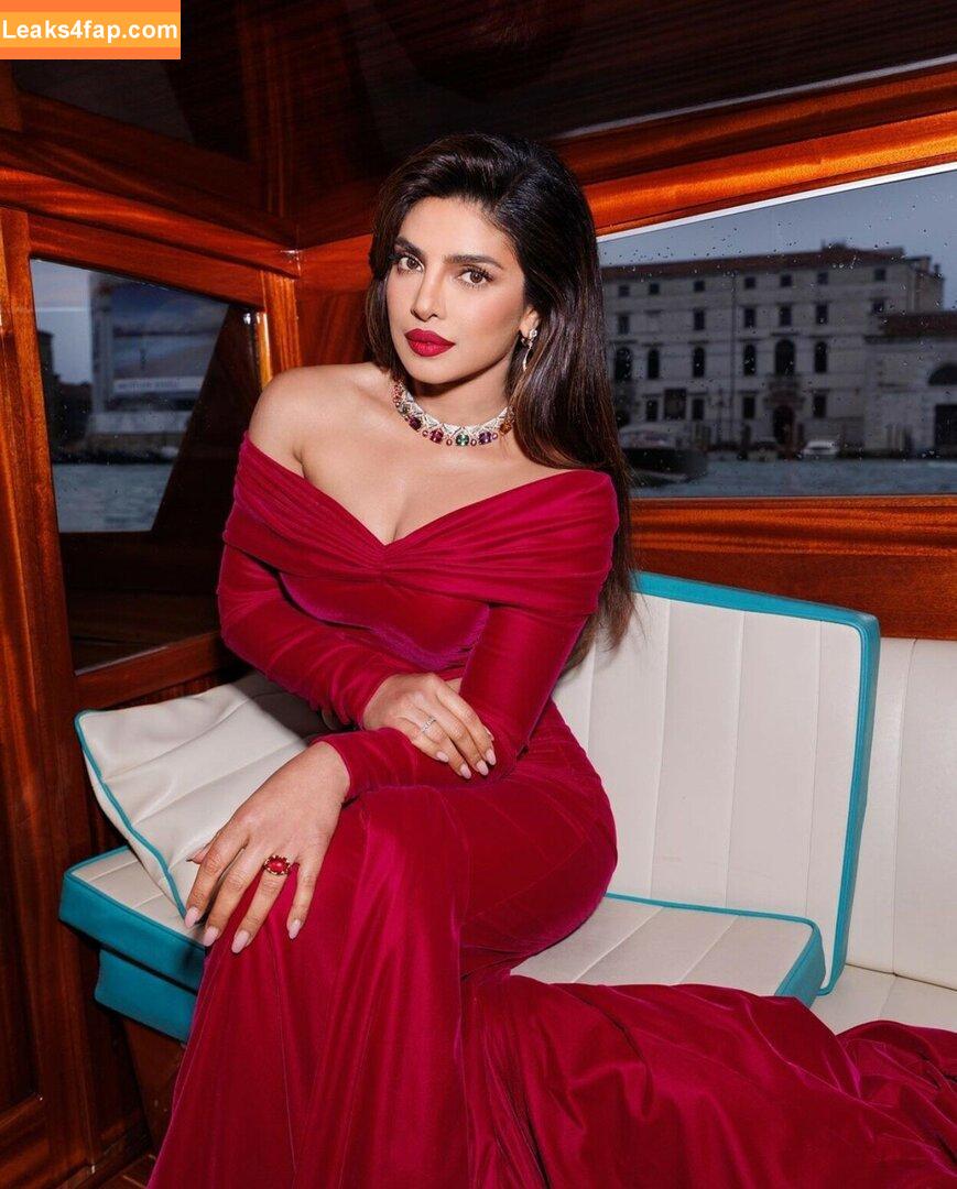 Priyanka Chopra / officialsherlynchopra / priyankachopra leaked photo photo #0086