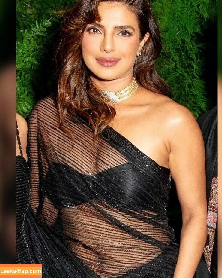 Priyanka Chopra / officialsherlynchopra / priyankachopra leaked photo photo #0273