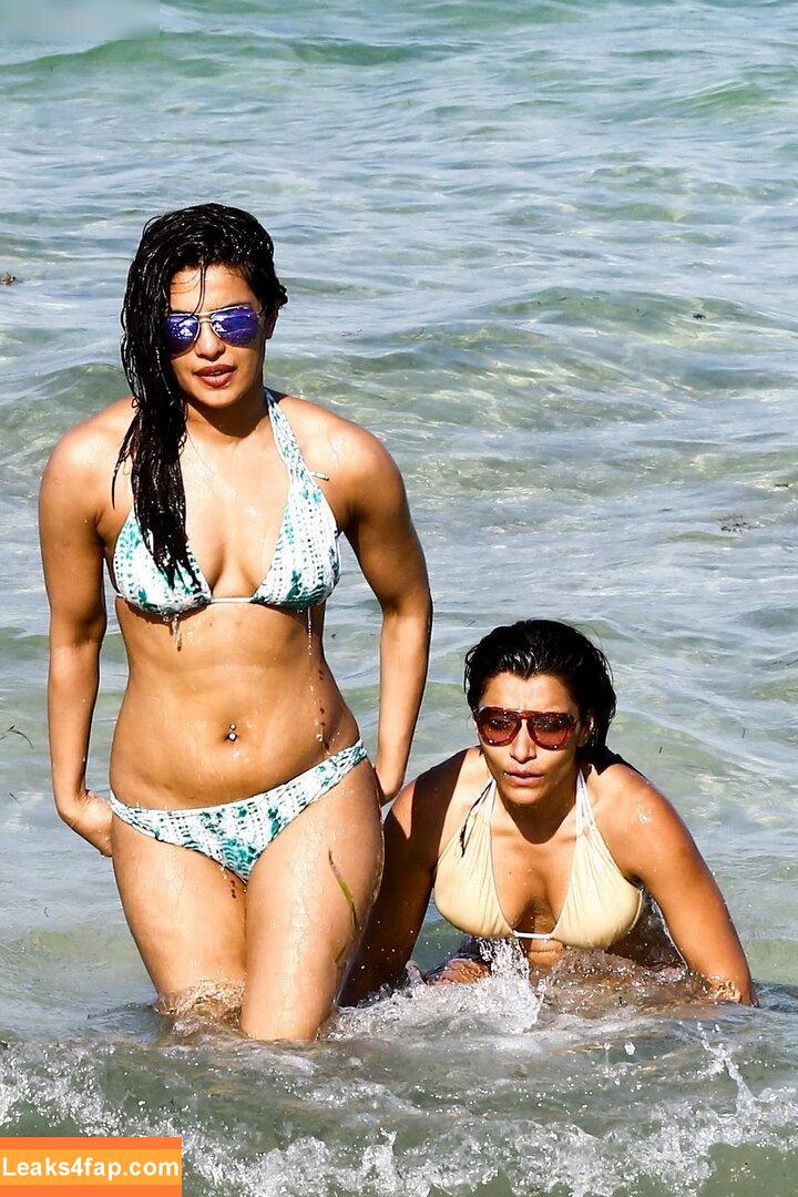 Priyanka Chopra / officialsherlynchopra / priyankachopra слитое фото фото #0354