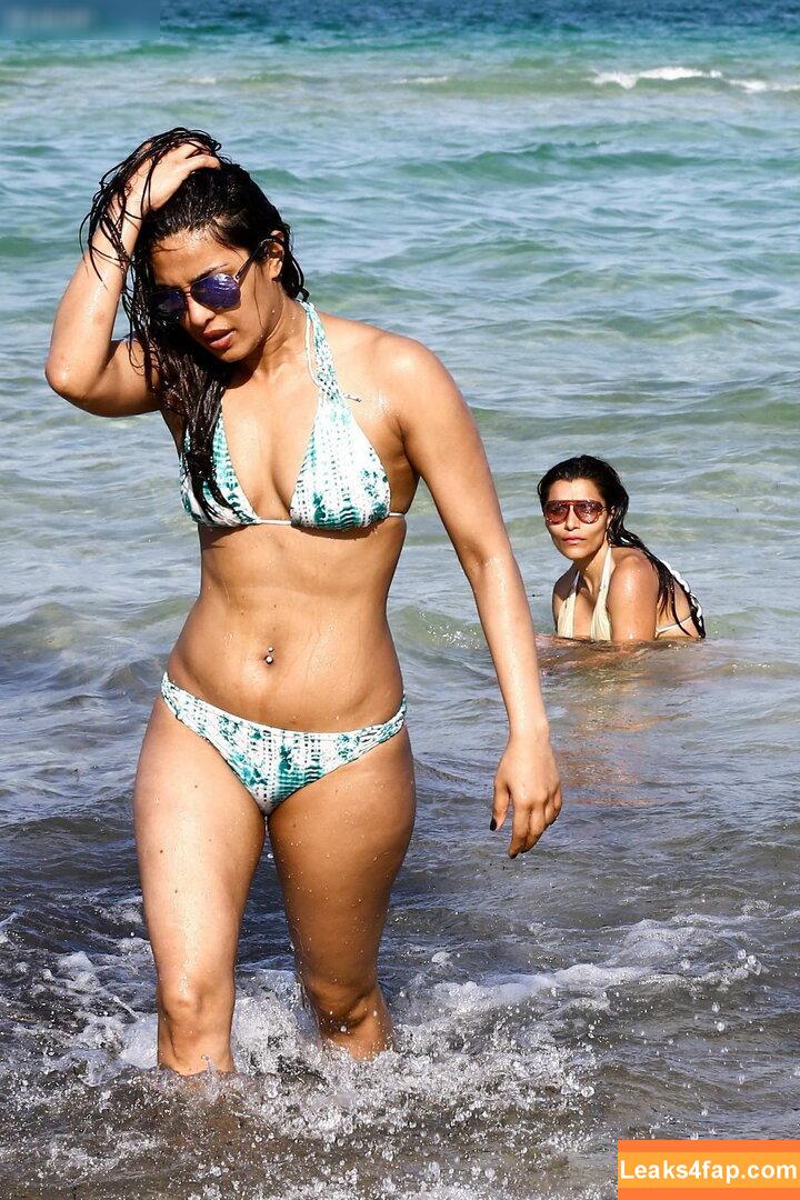 Priyanka Chopra / officialsherlynchopra / priyankachopra leaked photo photo #0357